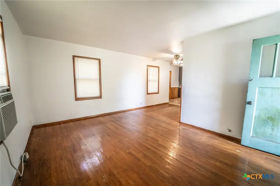 1612 E Mesquite Lane, Victoria, TX 77901 - #2