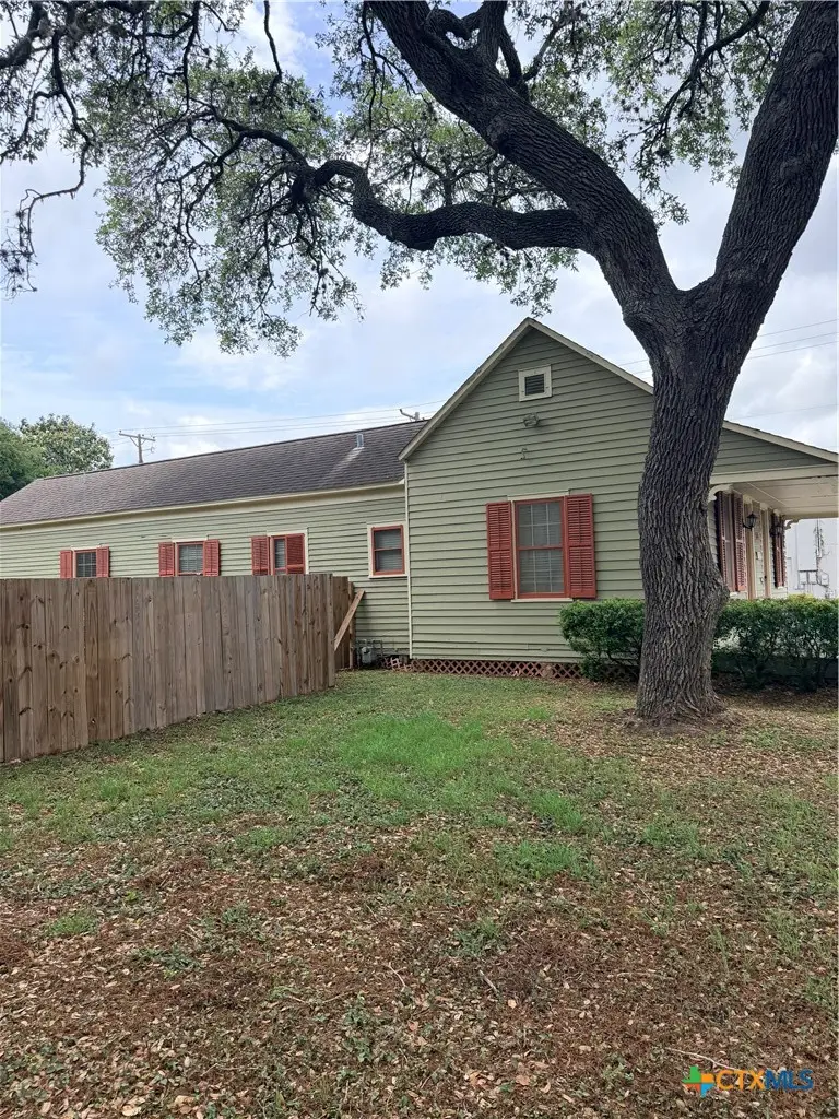 607 N Bridge, Victoria, TX 77901 - #3