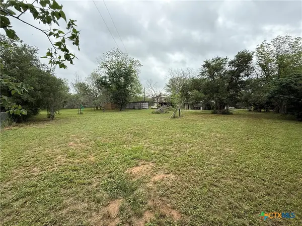 12475 Fm 1681, Nixon, TX 78140
