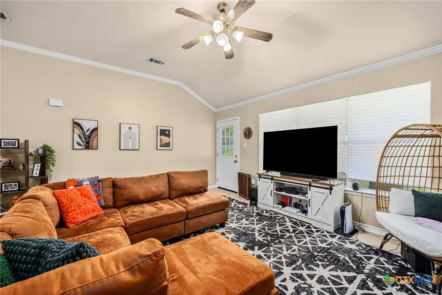 305 W Blancas Drive, Copperas Cove, TX 76522 - #3