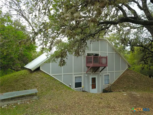 929 Red Bluff Ranch Road, Pipe Creek, TX 78063