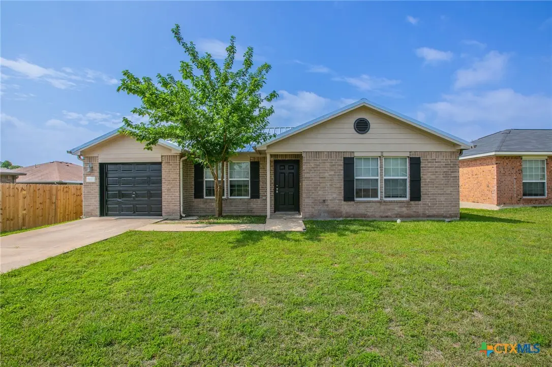 519 E Victory Avenue, Temple, TX 76501 - #1