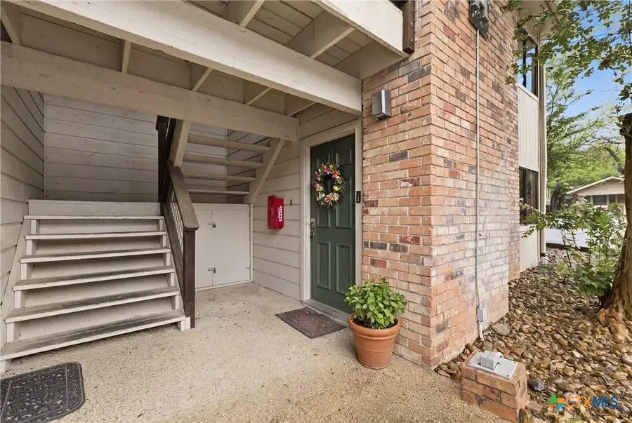 421 W San Antonio Street #A2, San Marcos, TX 78666 - #2