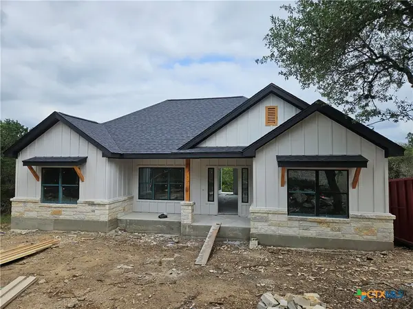 664 Luehlfing Drive, Canyon Lake, TX 78133