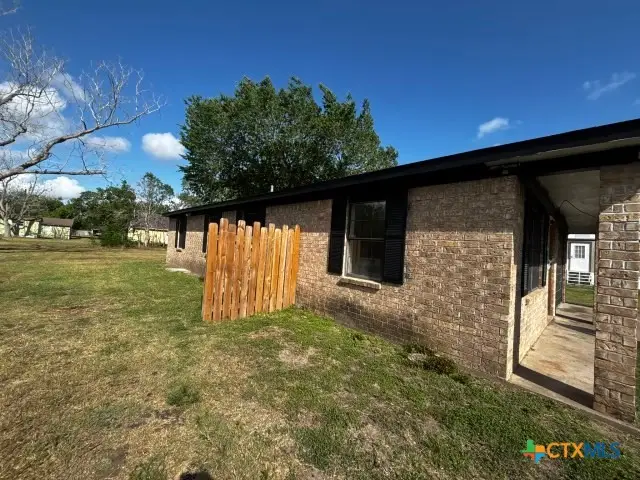 122 Rosa Street, Edna, TX 77957 - #3