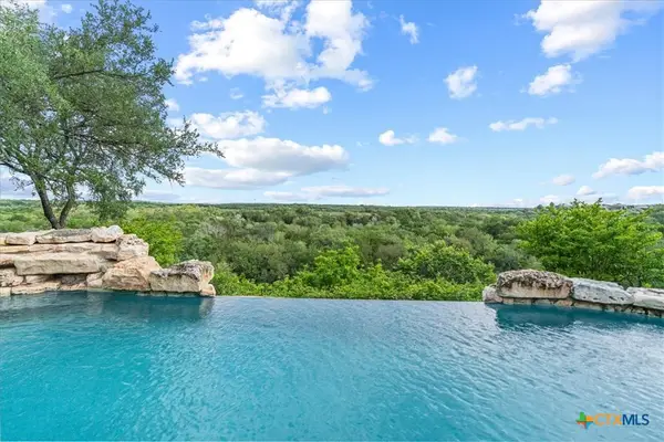 2400 Summit Ridge Drive, San Marcos, TX 78666