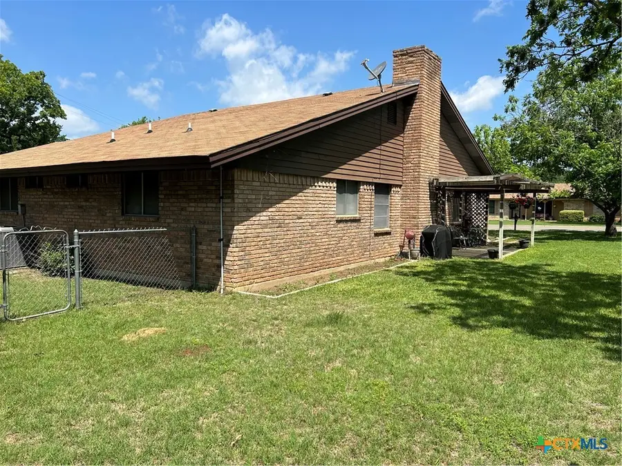 701 Golf Course Road, Gatesville, TX 76528 - #3