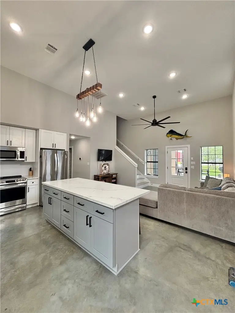 56 West Bank Court, Port Oconnor, TX 77982 - #3