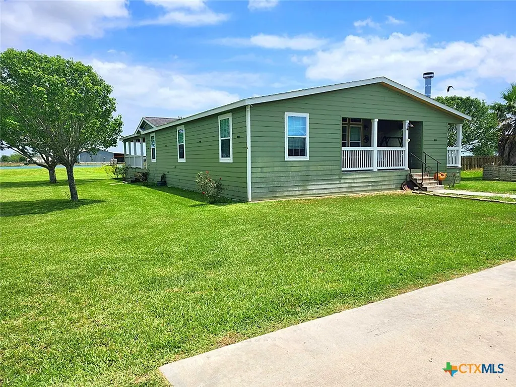1845 Royal Road, Port Lavaca, TX 77979 - #1