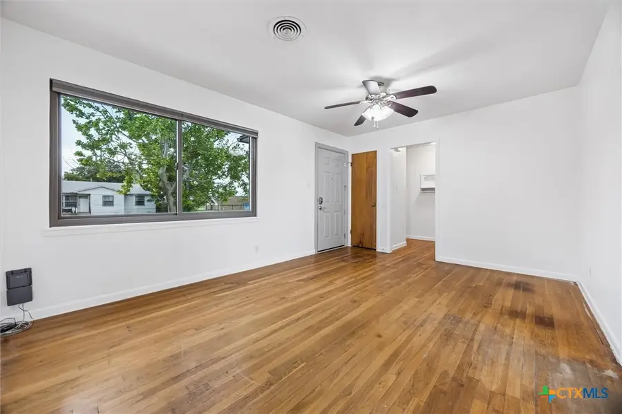 907 Jefferis Avenue, Killeen, TX 76543 - #3