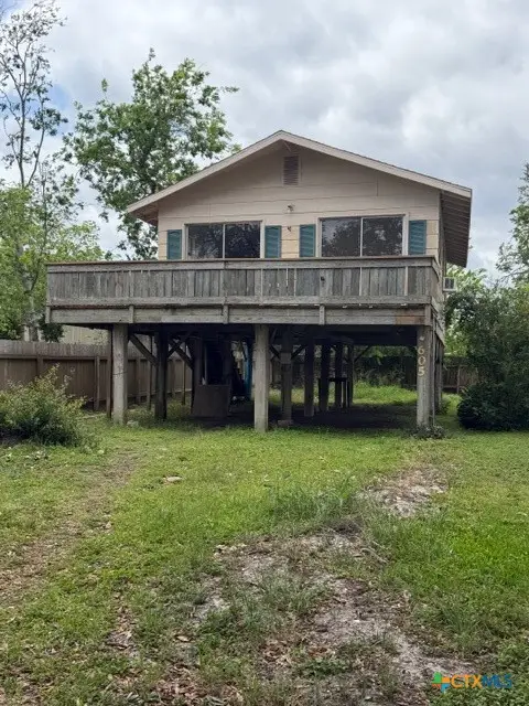 605 S Guadalupe Street, Port Lavaca, TX 77979 - #2