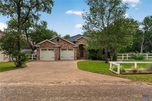 2 Sonata Circle, Wimberley, TX 78676