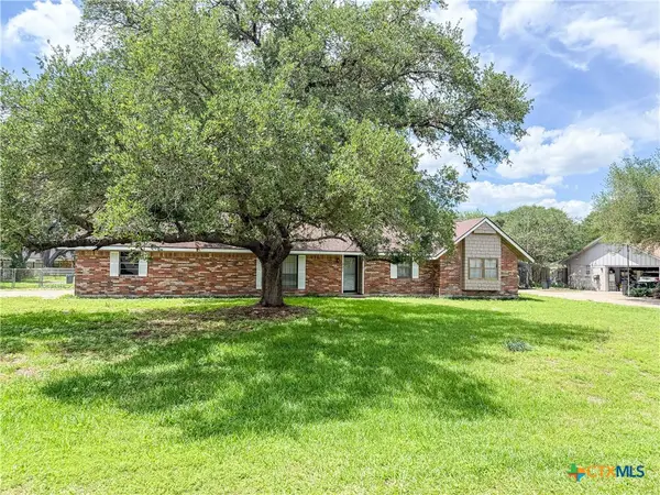 301 Simpson Road, Victoria, TX 77904