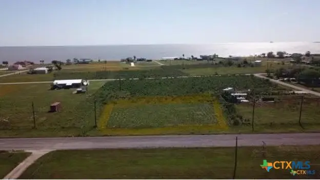 631 Washington Avenue, Port Lavaca, TX 77979 - #1