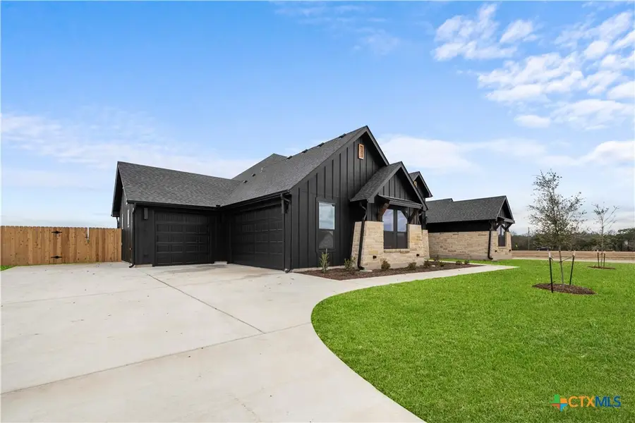 6831 Lacey Oak Drive, Salado, TX 76571 - #2
