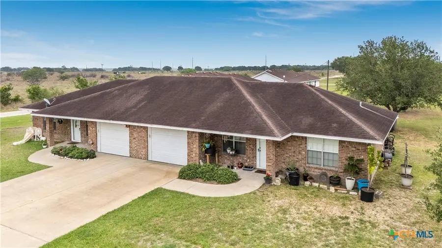 123 & 125 6th Street, Vanderbilt, TX 77991 - #2