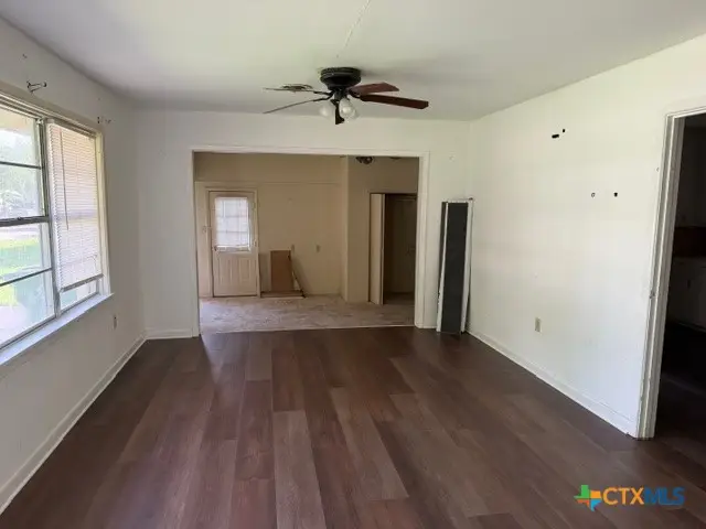 1102 N Houston, Cameron, TX 76520 - #2
