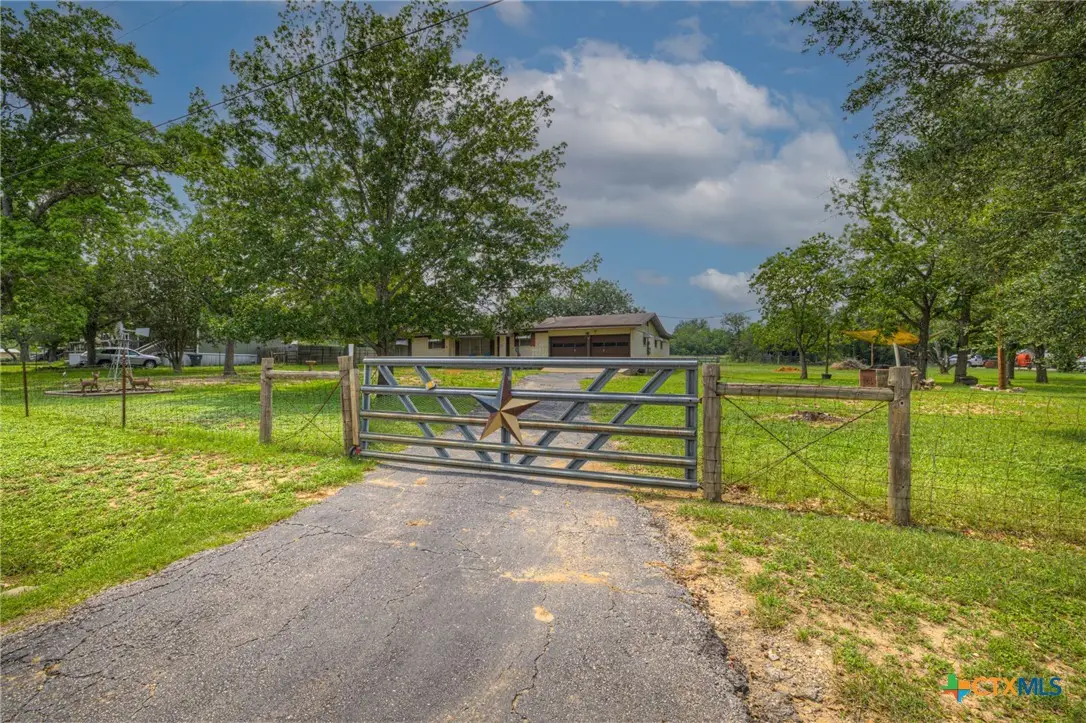 236 Shady Lane, Seguin, TX 78155 - #1