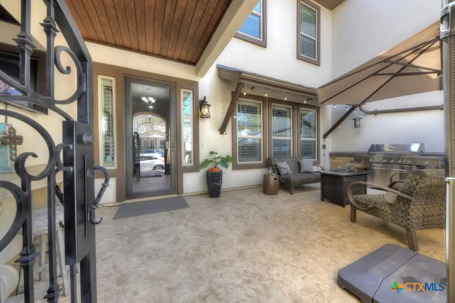 949 N Academy Avenue, New Braunfels, TX 78130 - #2