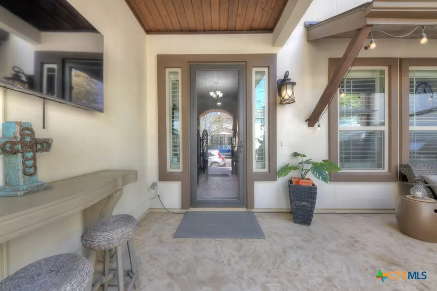 949 N Academy Avenue, New Braunfels, TX 78130 - #3
