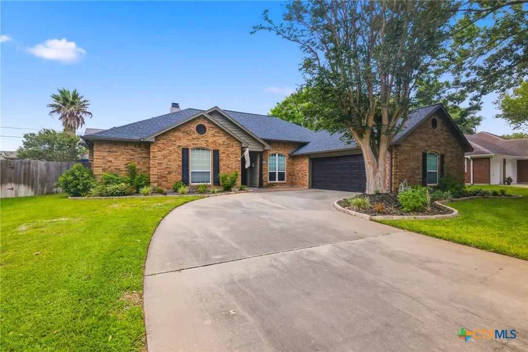 206 Windy Way Drive, Victoria, TX 77904 - #1
