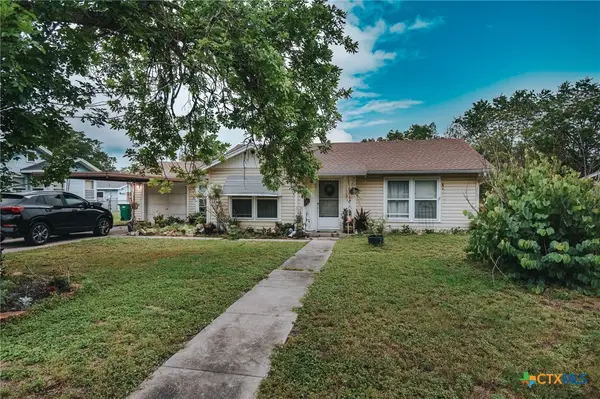 904 Melrose Avenue, Victoria, TX 77901