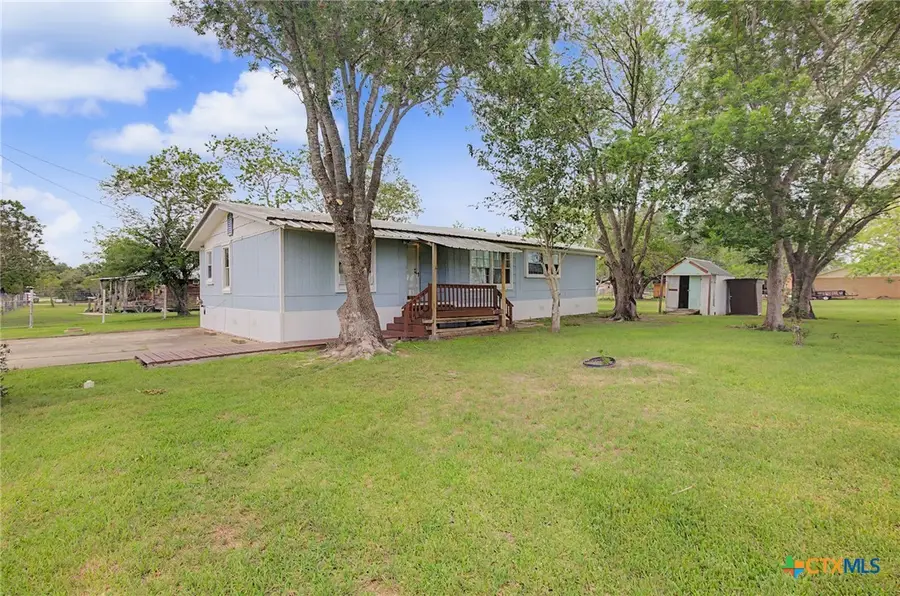 21 Berkshire Drive, Telferner, TX 77988 - #3