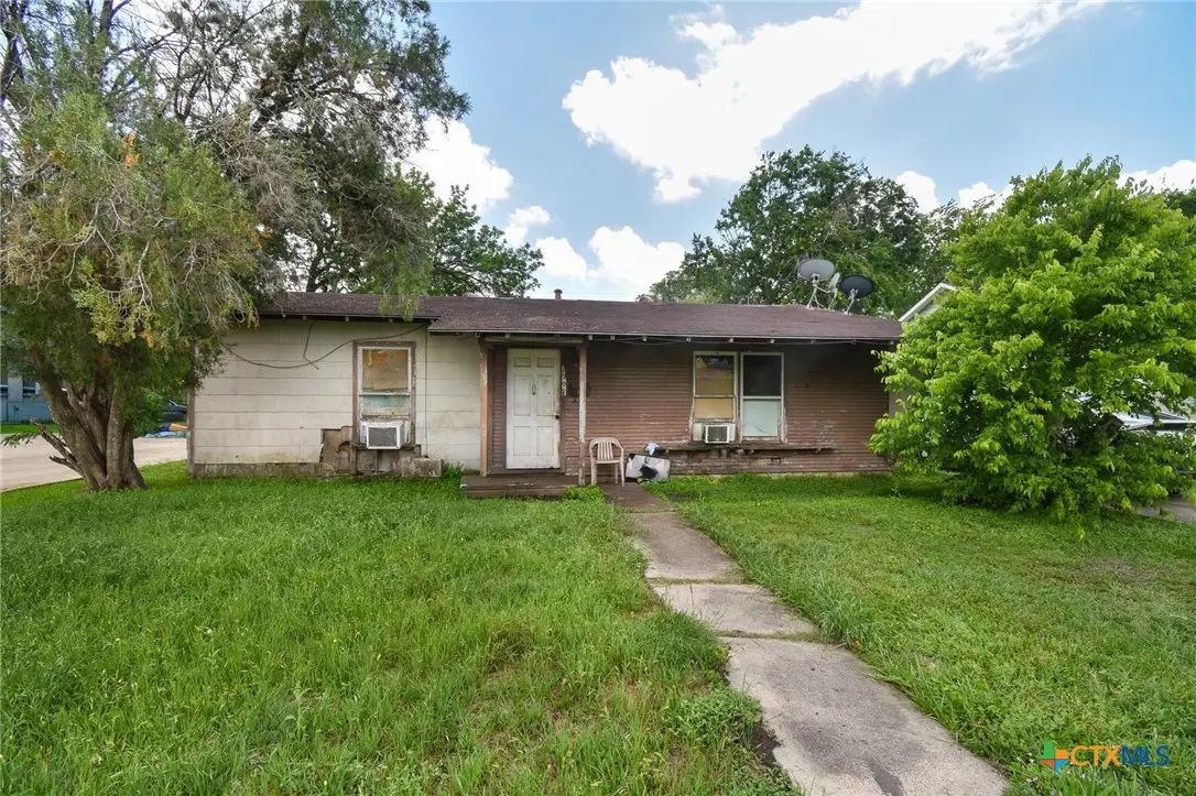 2909 Meadowlane Street, Victoria, TX 77901 - #1