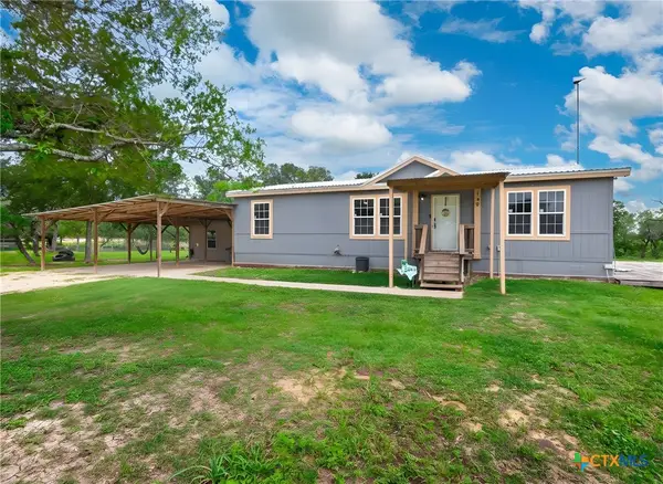 149 High Ridge Meadows Drive, Gonzales, TX 78629