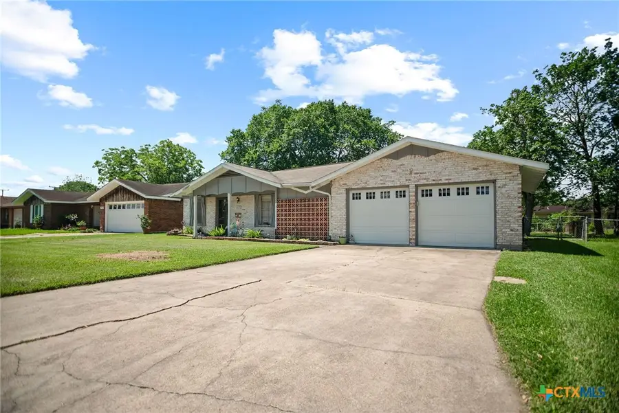 519 Travis Street, Port Lavaca, TX 77979 - #2