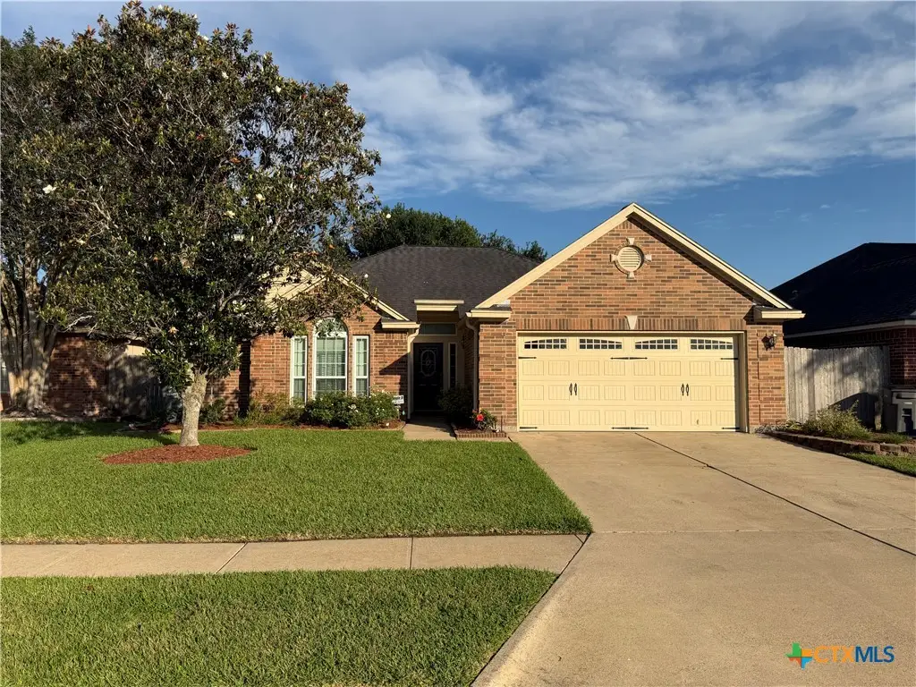 303 Arabian Drive, Victoria, TX 77904 - #1