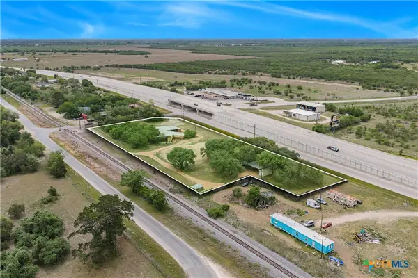 13644 S 87, Nursery, TX 77976