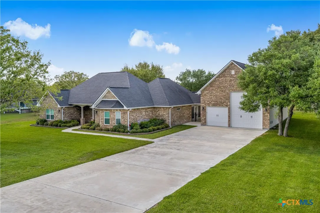 267 Oak View Drive, Inez, TX 77968 - #1