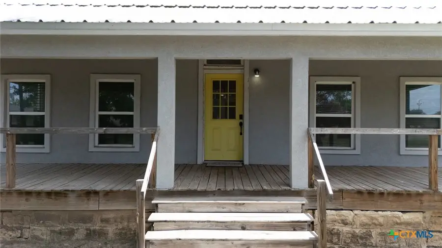 607 S Main St, Lampasas, TX 76550 - #2