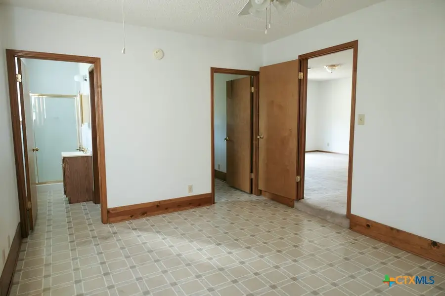 603 S Terry Street, Cuero, TX 77954 - #2