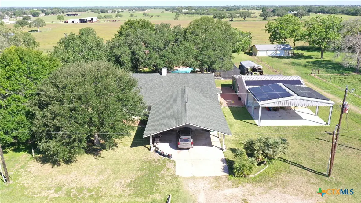 184 Russell Road, Victoria, TX 77904 - #1