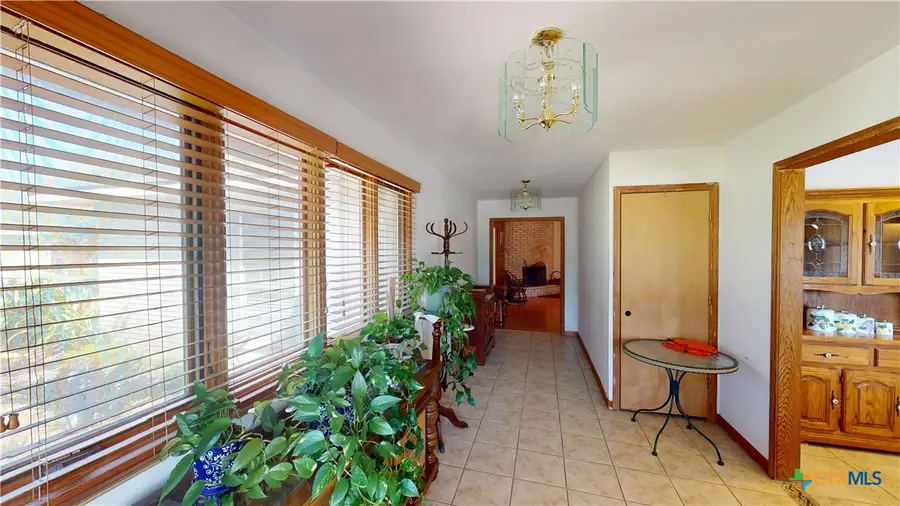 184 Russell Road, Victoria, TX 77904 - #3