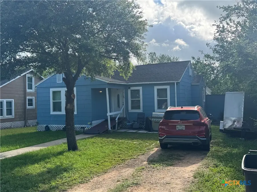 1117 Terrell Street, Cuero, TX 77954 - #3