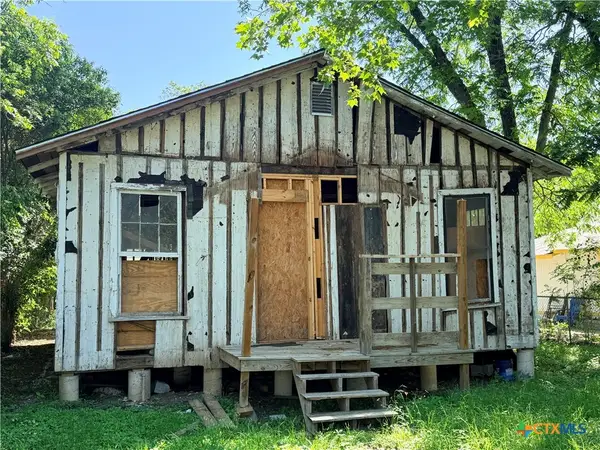 207 Herndon Street, San Marcos, TX 78666