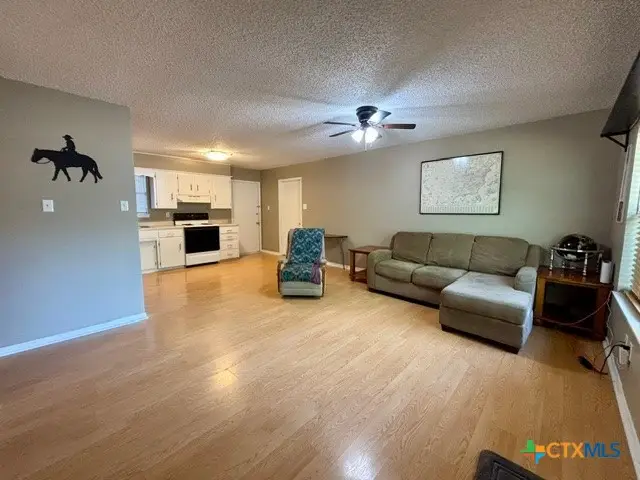 605 River Oaks Drive, Gatesville, TX 76528 - #2