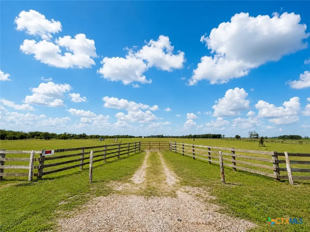 255 Gin Road, Victoria, TX 77905 - #1