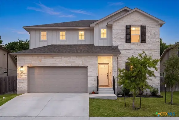 105 Greenspire Downs Drive, Hutto, TX 78634