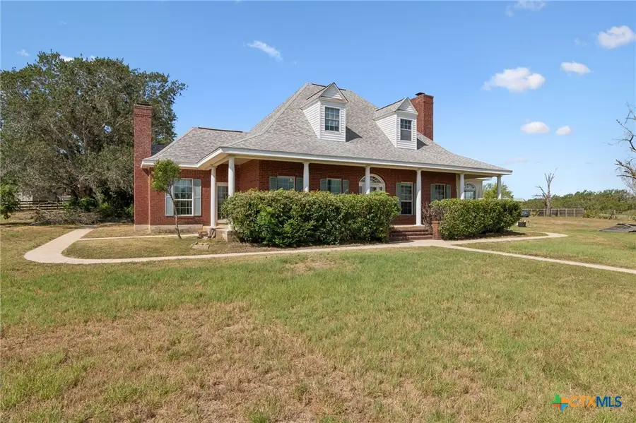 4612 County Road 117, Floresville, TX 78114 - #2