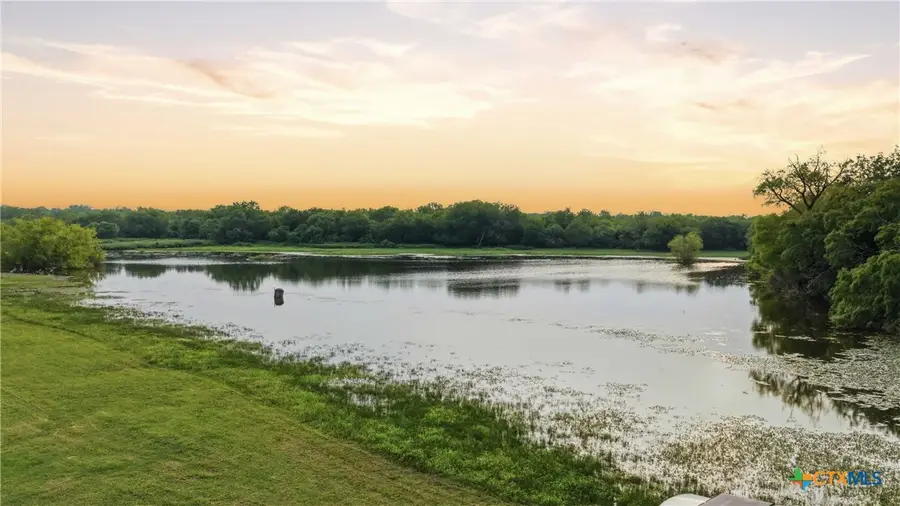 3833 County Road 2880, Bigfoot, TX 78005 - #2