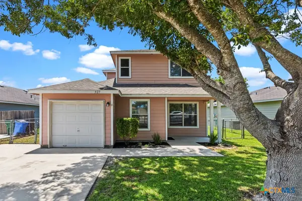 527 Roosevelt Drive, Seguin, TX 78155