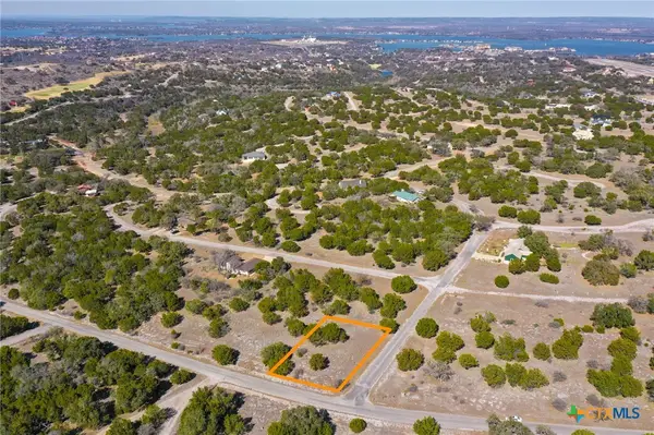 Lt 14111 Suthwind / Palomino, Marble Falls, TX 78654