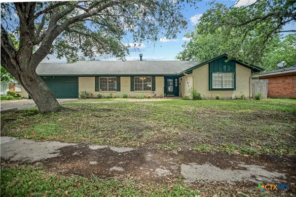 1706 College Drive, Victoria, TX 77901