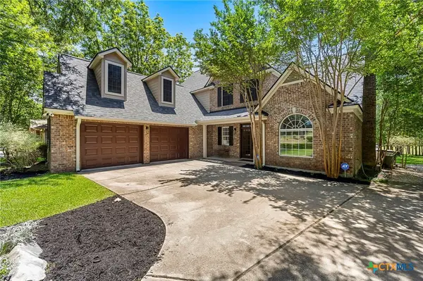 2815 Chisholm Trail, Salado, TX 76571