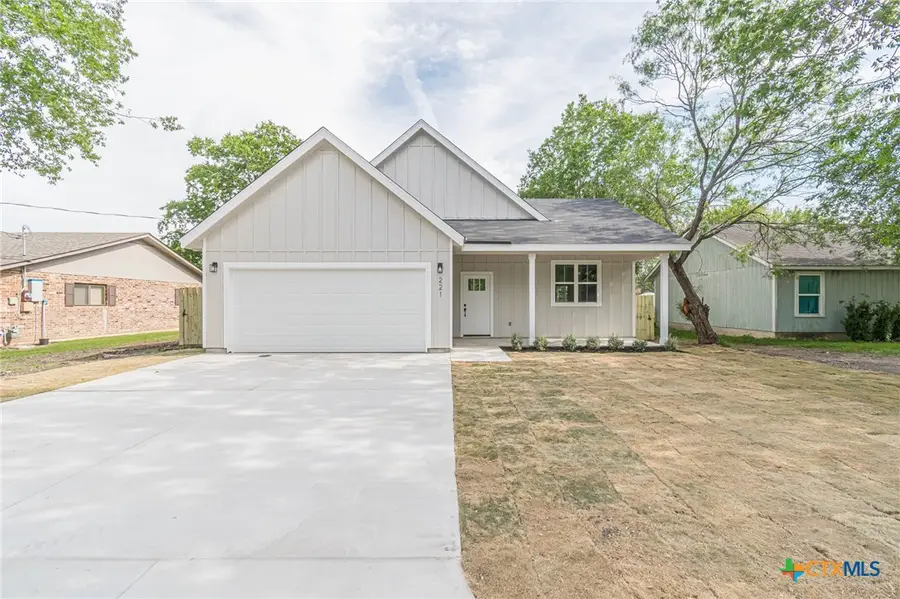 221 Roosevelt Drive, Seguin, TX 78155 - #3