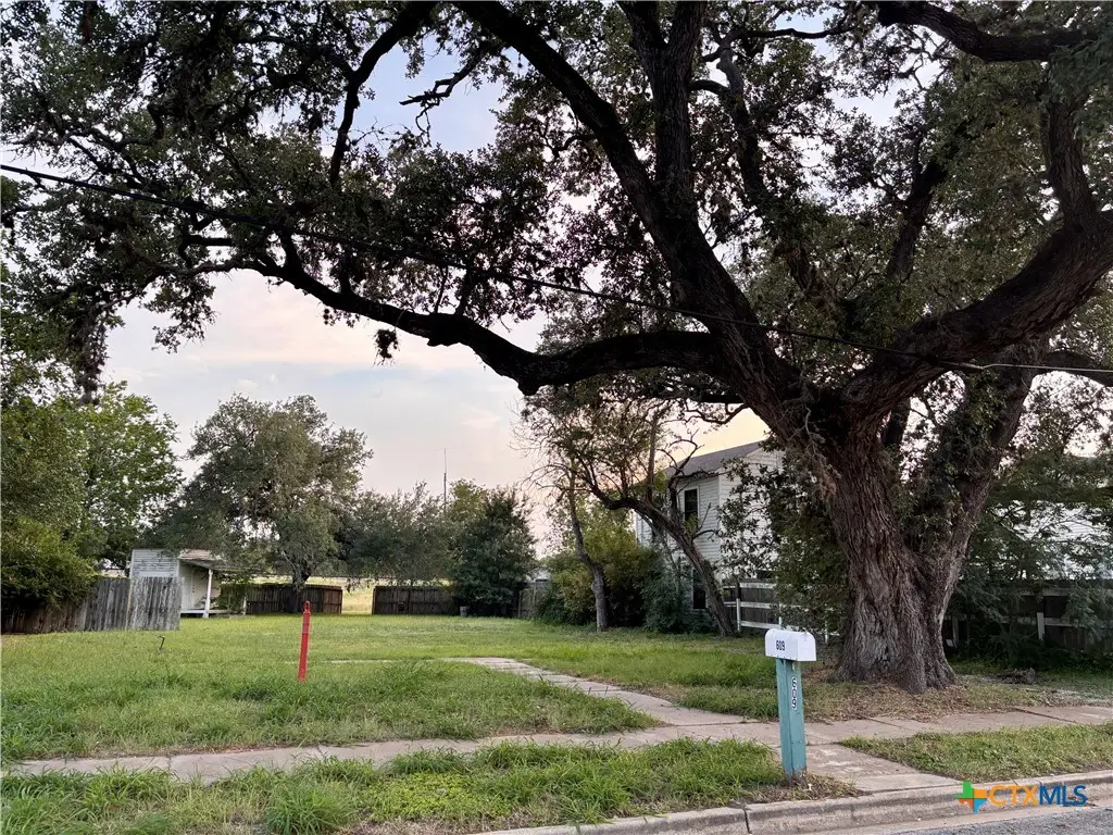 609 E Main Street, Cuero, TX 77954 - #1